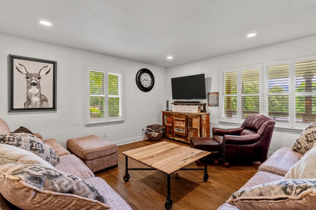 416595 Blairsville Residential