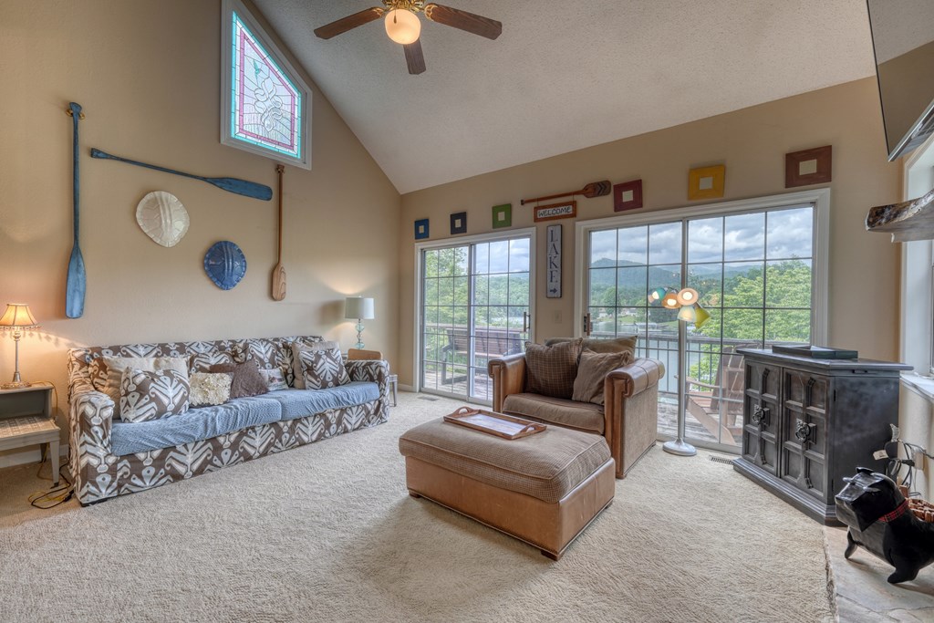 416597 Hayesville Residential