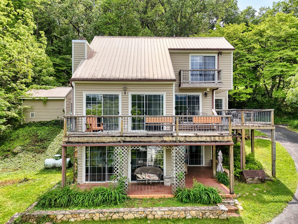 416597 Hayesville Residential