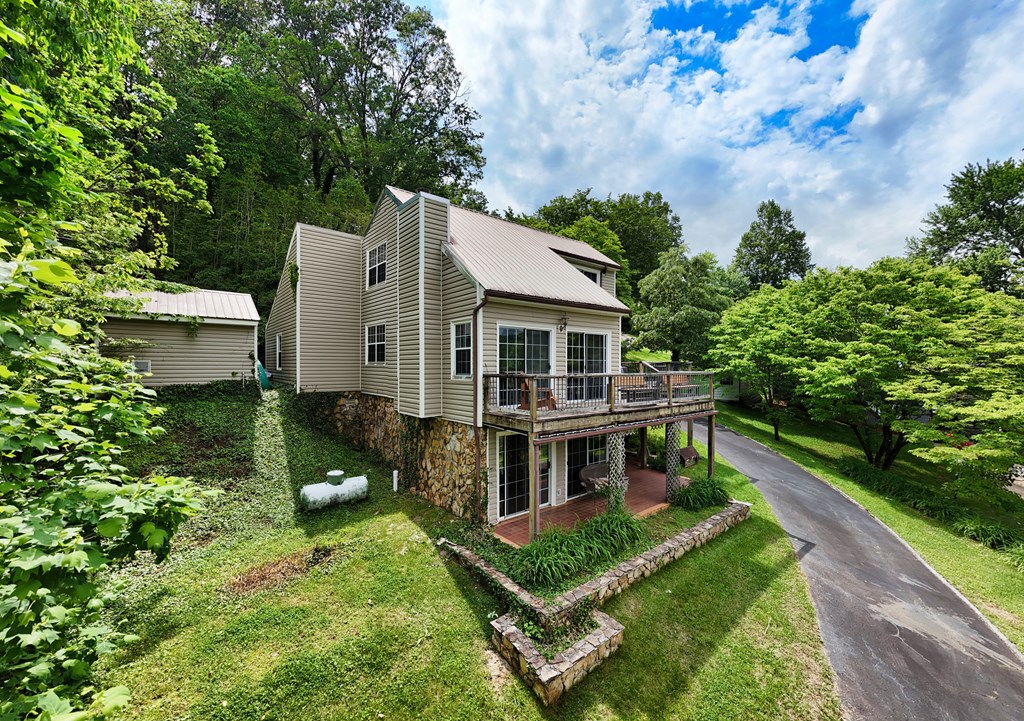 416597 Hayesville Residential