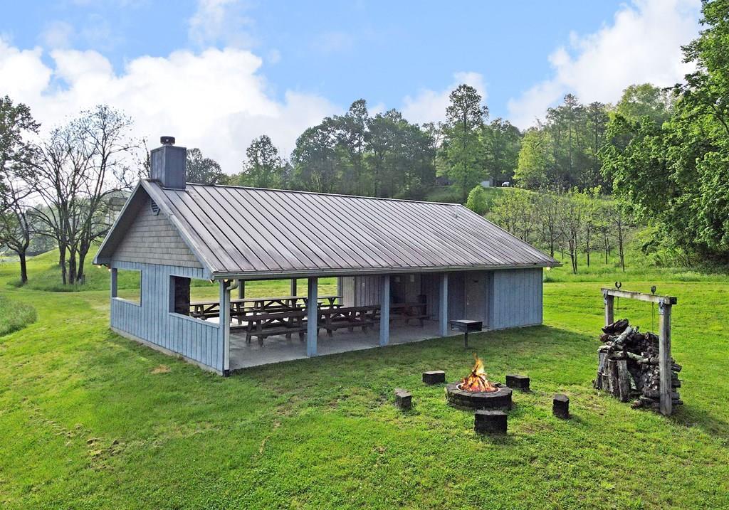 416605 Blairsville Residential