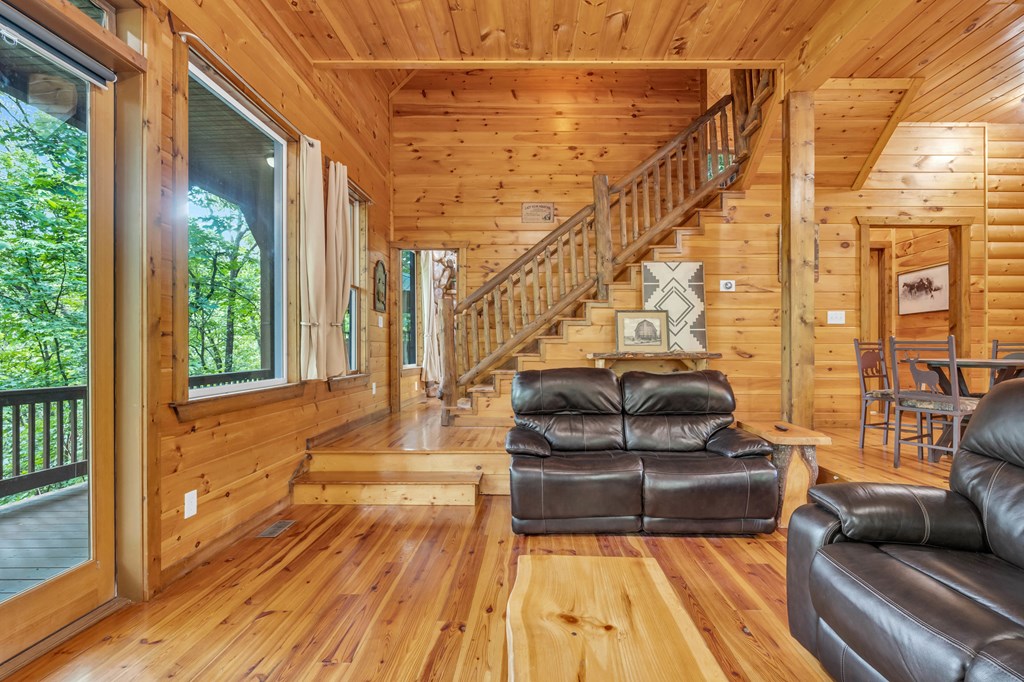 416609 Cleveland Residential