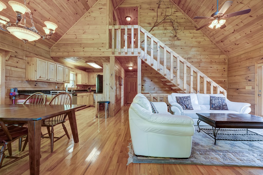 416611 Mineral Bluff Residential