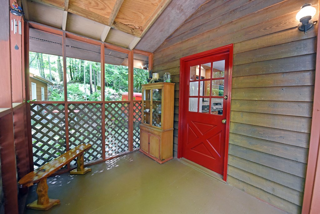 416632 Mineral Bluff Residential