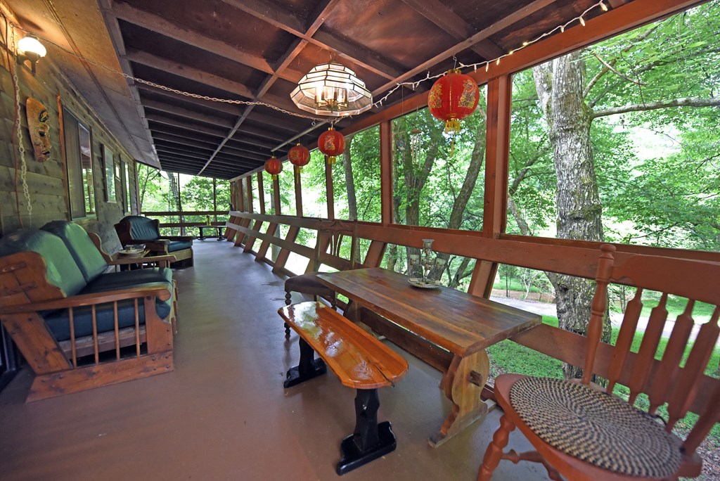 416632 Mineral Bluff Residential