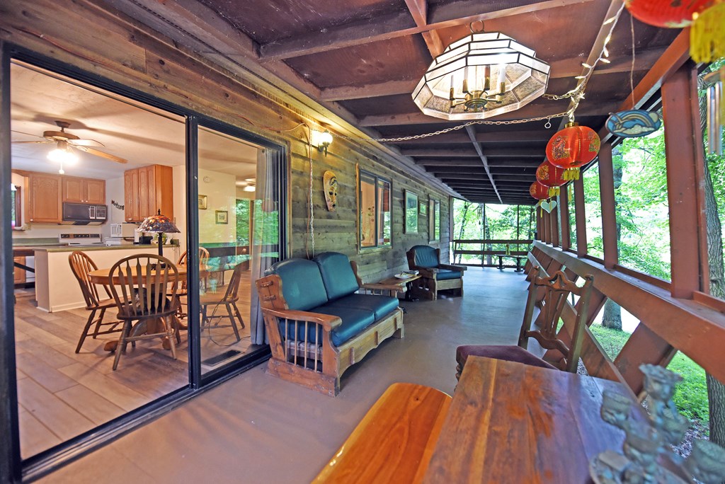 416632 Mineral Bluff Residential