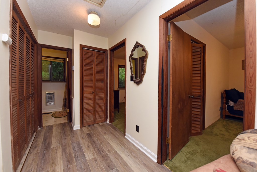 416632 Mineral Bluff Residential