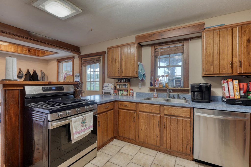 416633 Blairsville Residential