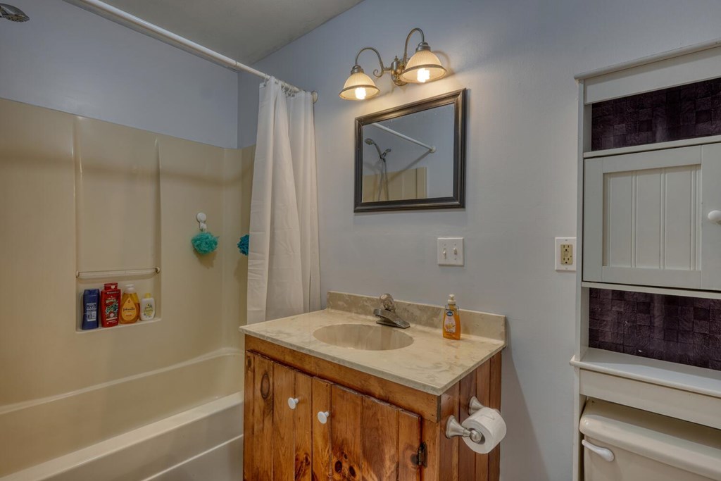 416633 Blairsville Residential