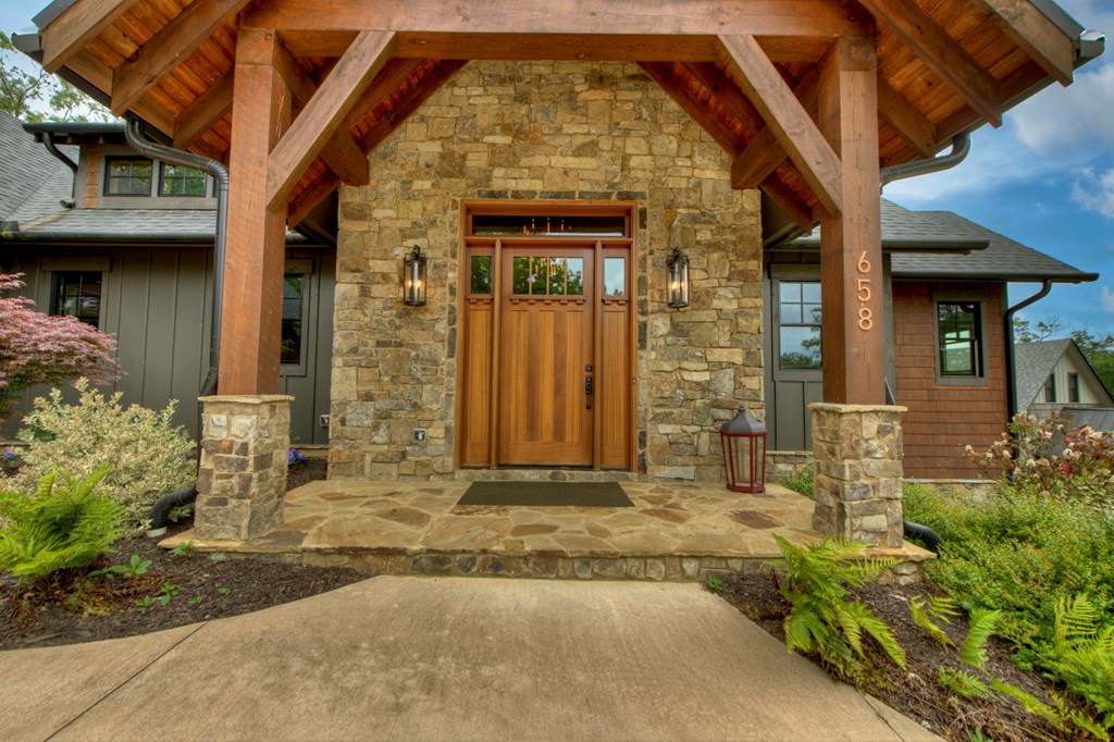 416636 Mineral Bluff Residential
