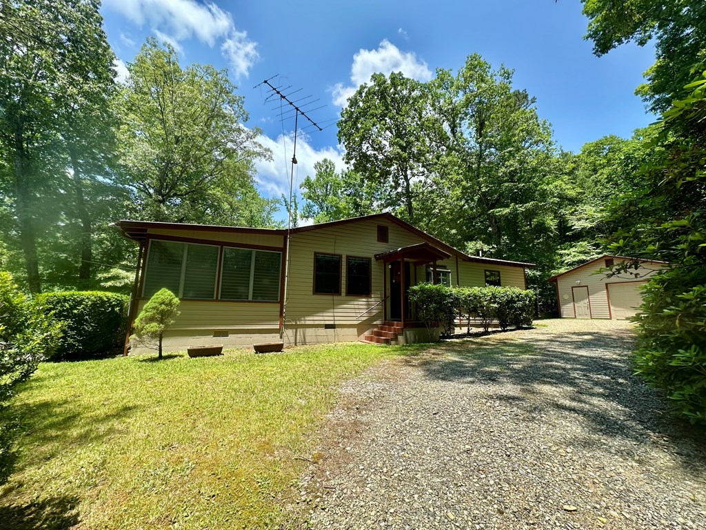 416640 Blairsville Residential