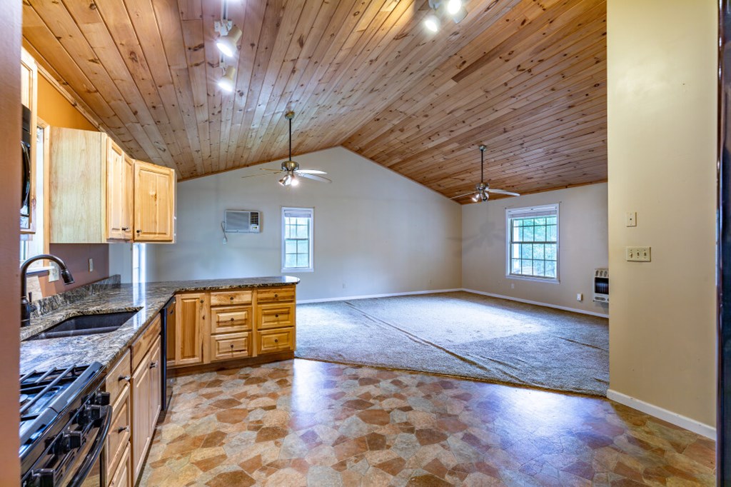 416644 Blairsville Residential