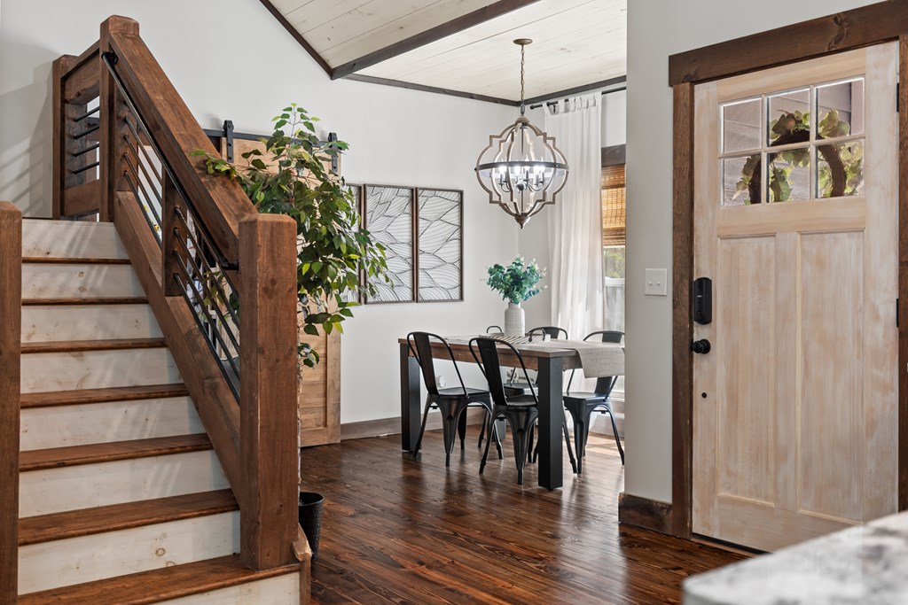 416648 Mineral Bluff Residential