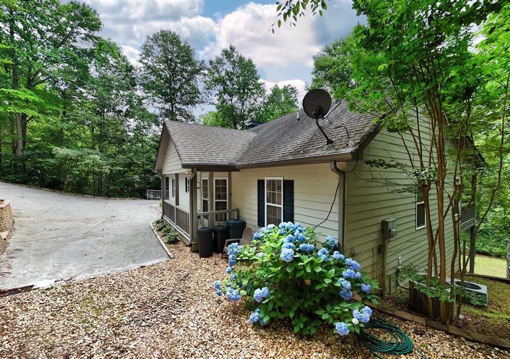 416670 Hiawassee Residential