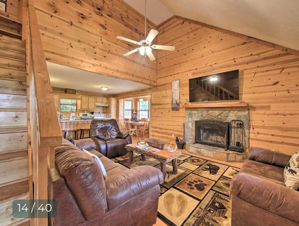 416672 Young Harris Residential
