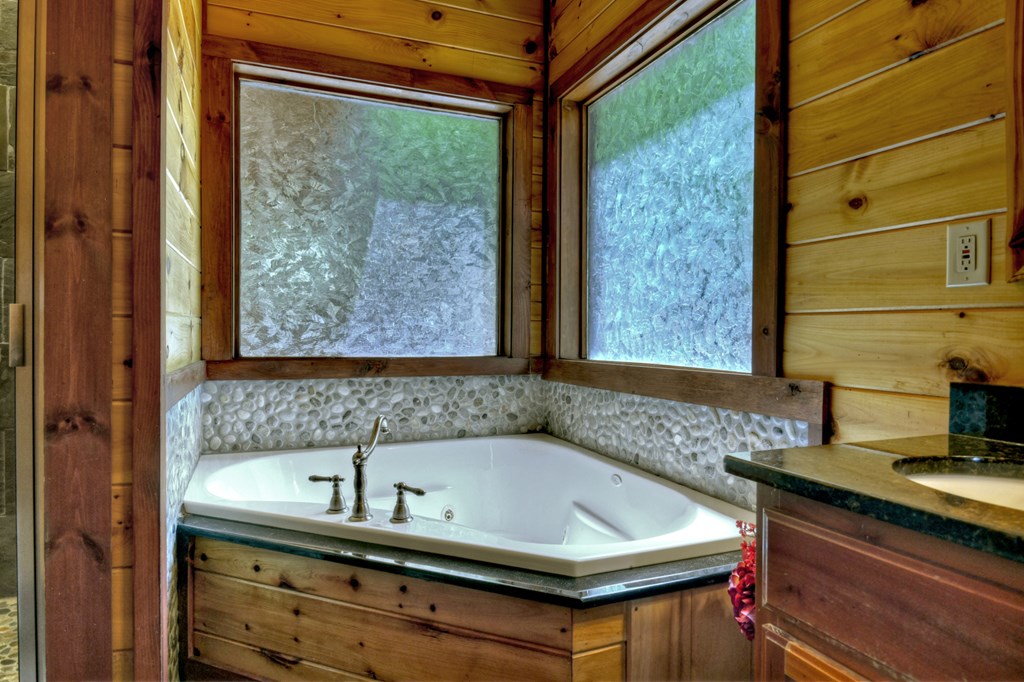 416677 Morganton Residential