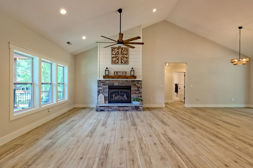 416693 Blairsville Residential