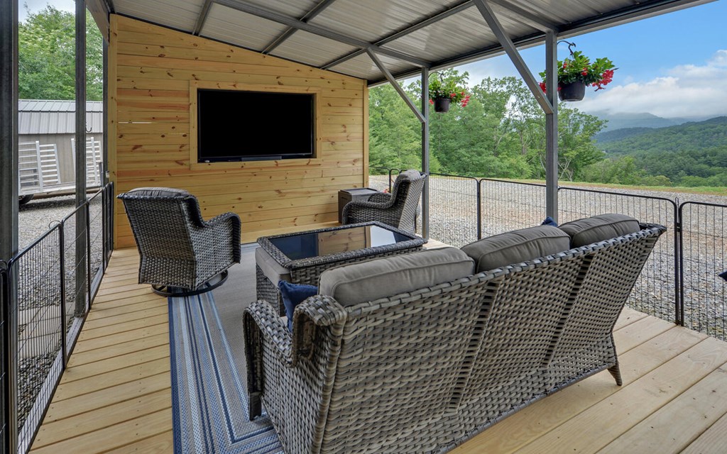 416697 Hayesville Residential