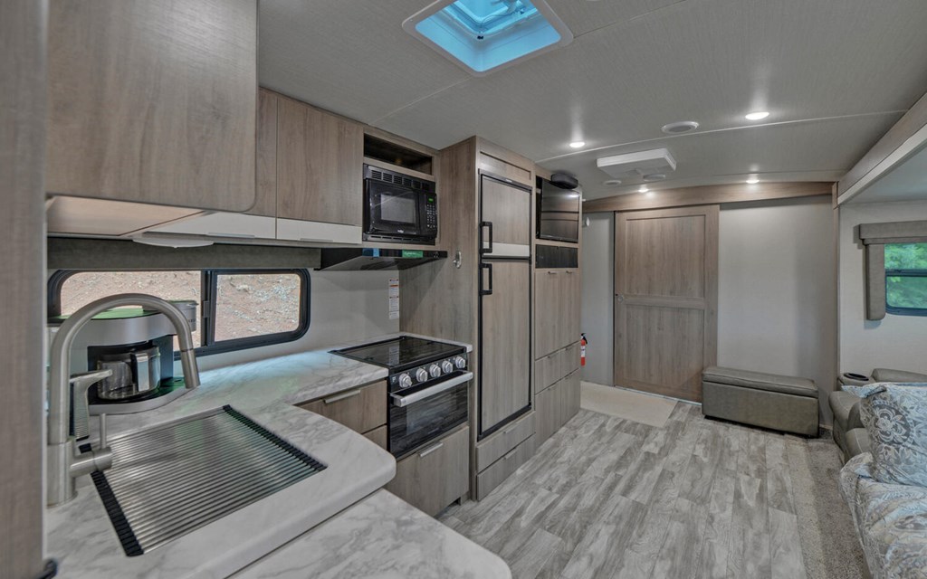 416697 Hayesville Residential