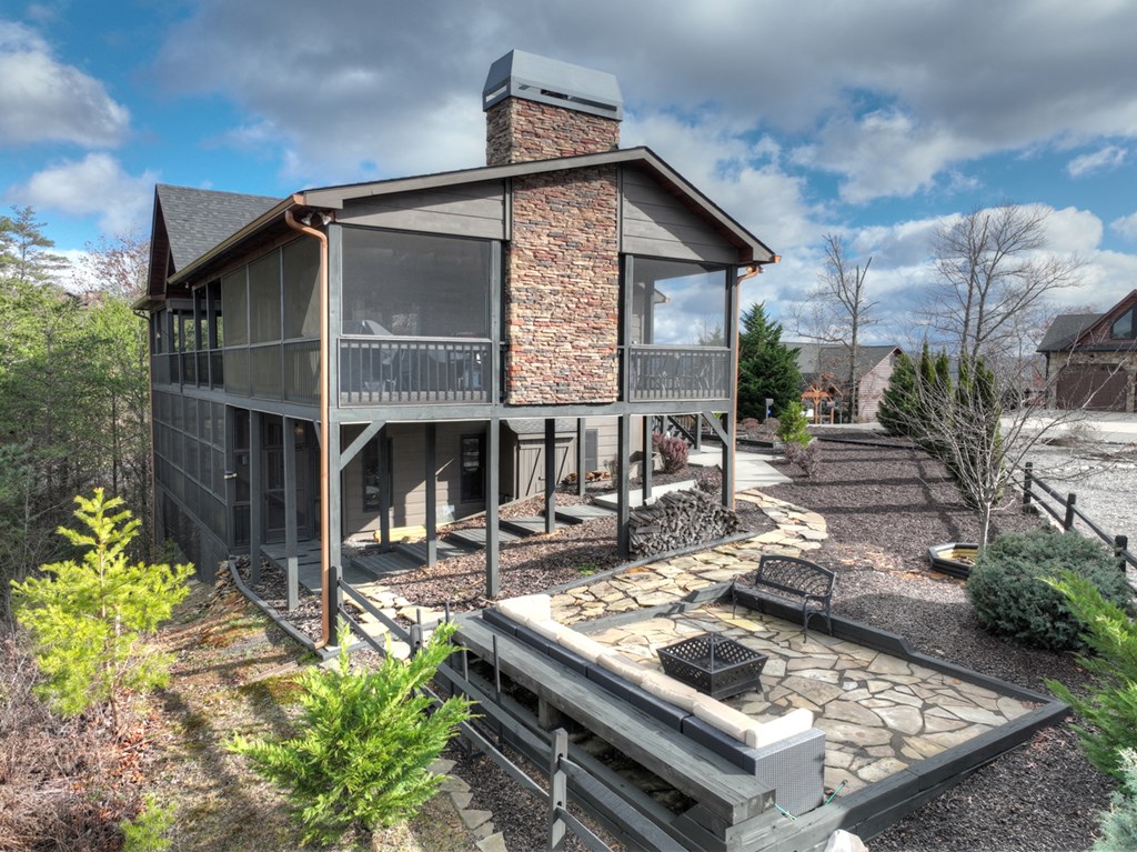 416714 Mineral Bluff Residential