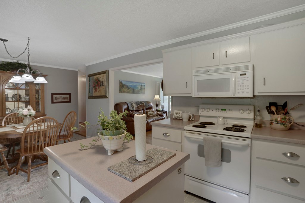 416715 Hayesville Residential