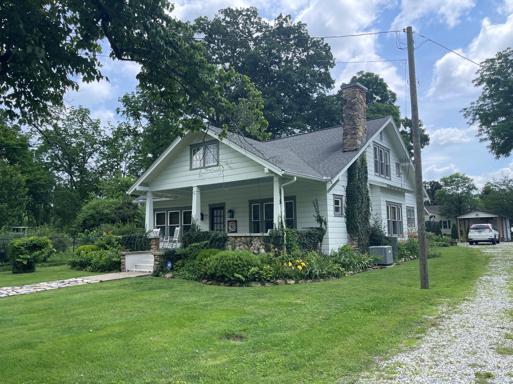 416722 Andrews Residential