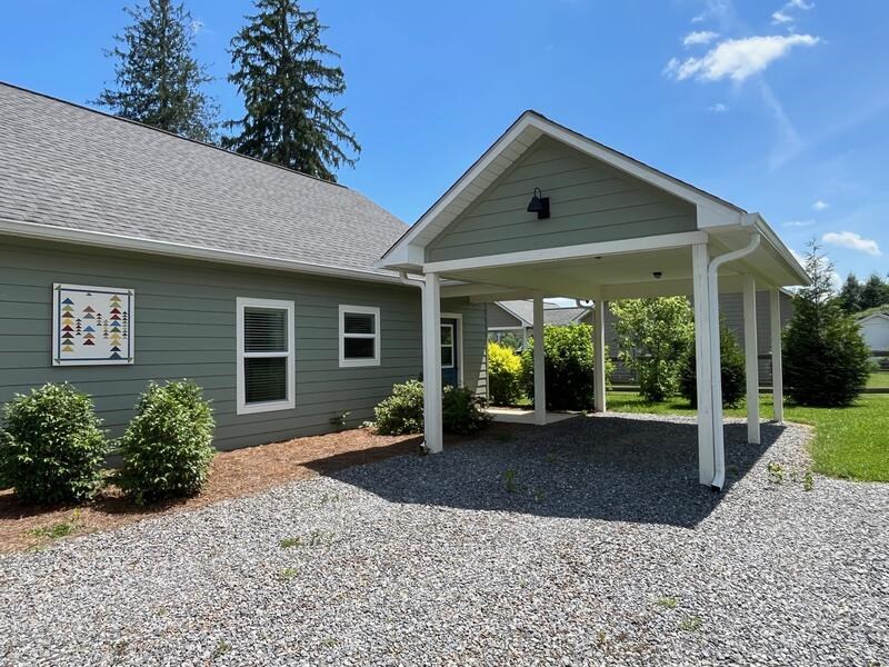 416725 Hayesville Residential