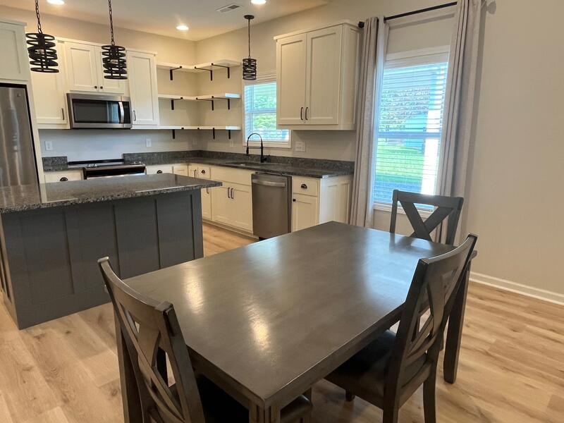416725 Hayesville Residential