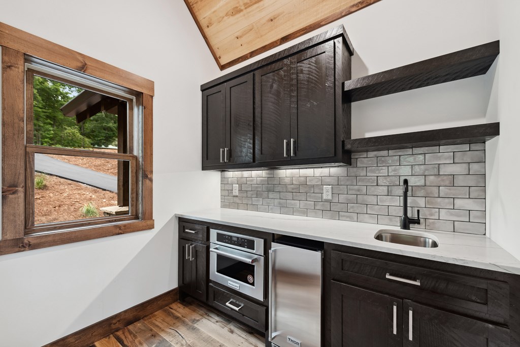 416726 Blue Ridge Residential