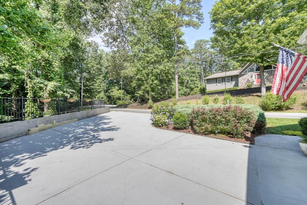 416733 Clayton Residential