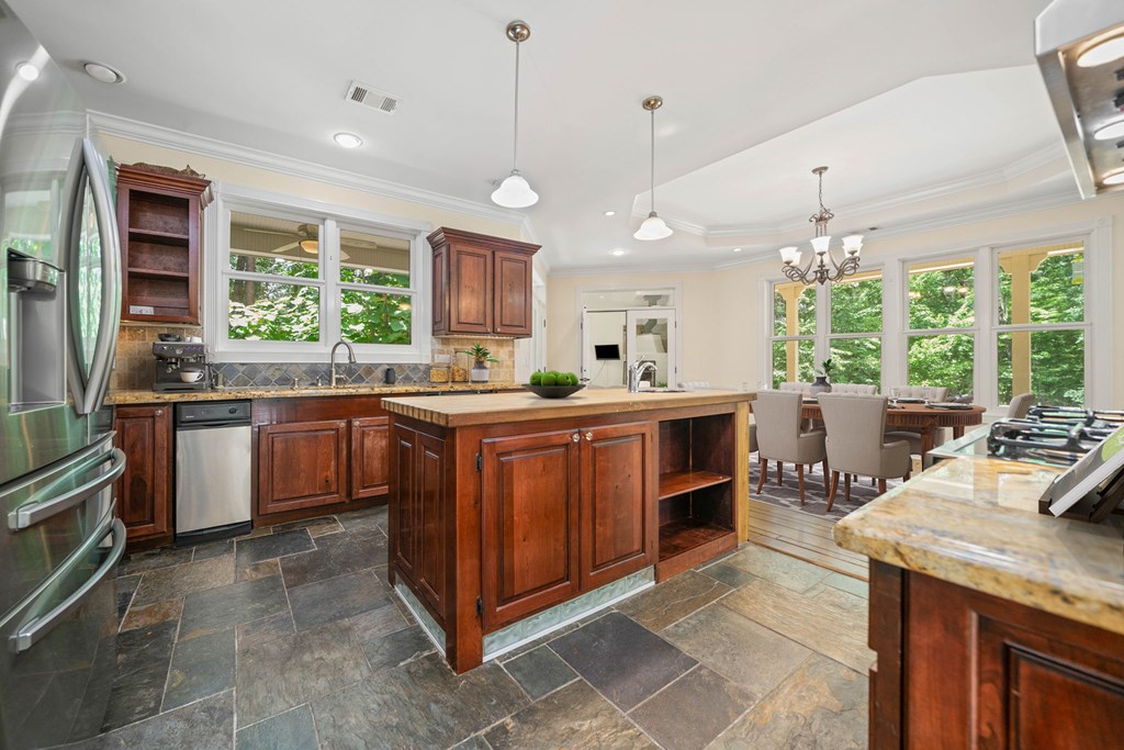 416735 Talking Rock Residential
