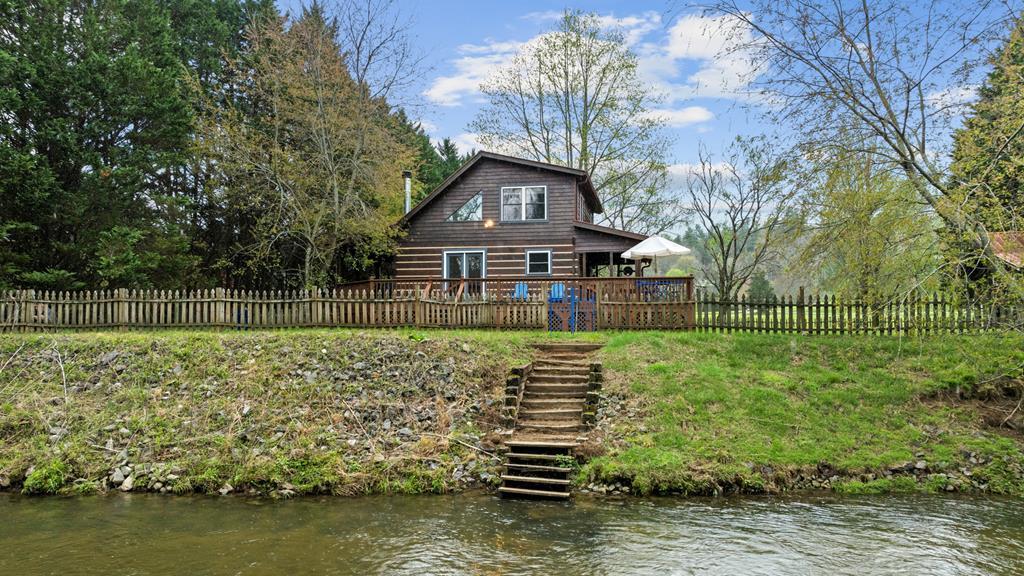 416750 Suches Residential