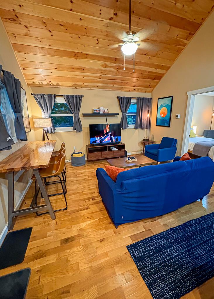 416752 Andrews Residential