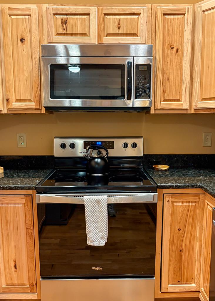 416752 Andrews Residential