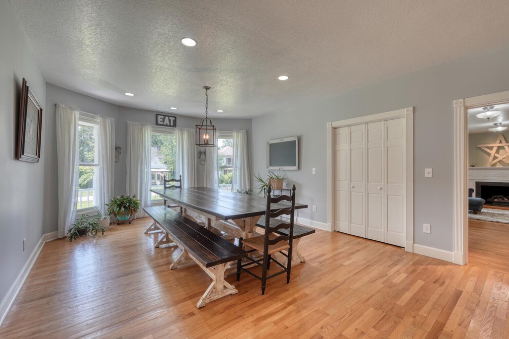 416761 Murphy Residential