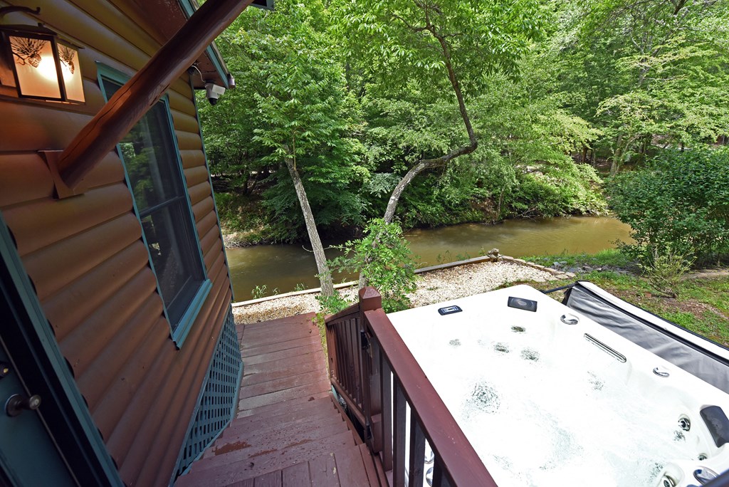 416767 Mineral Bluff Residential