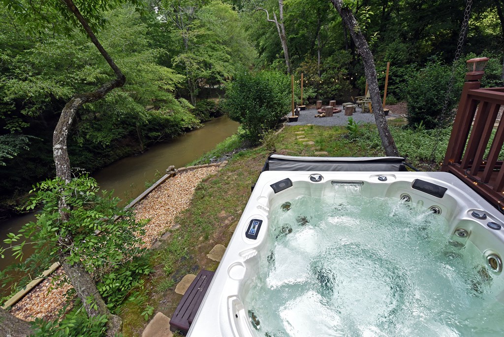 416767 Mineral Bluff Residential