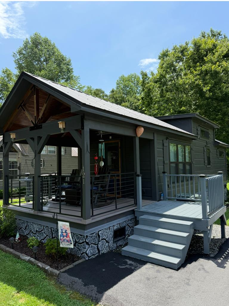 416770 Andrews Residential
