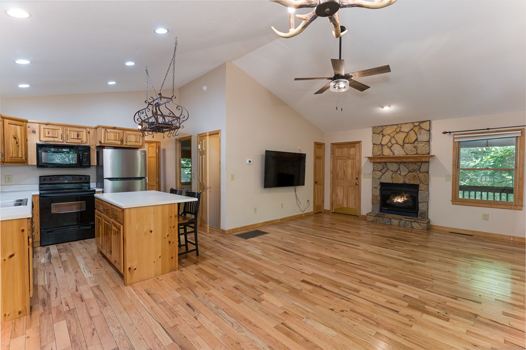 416787 Murphy Residential