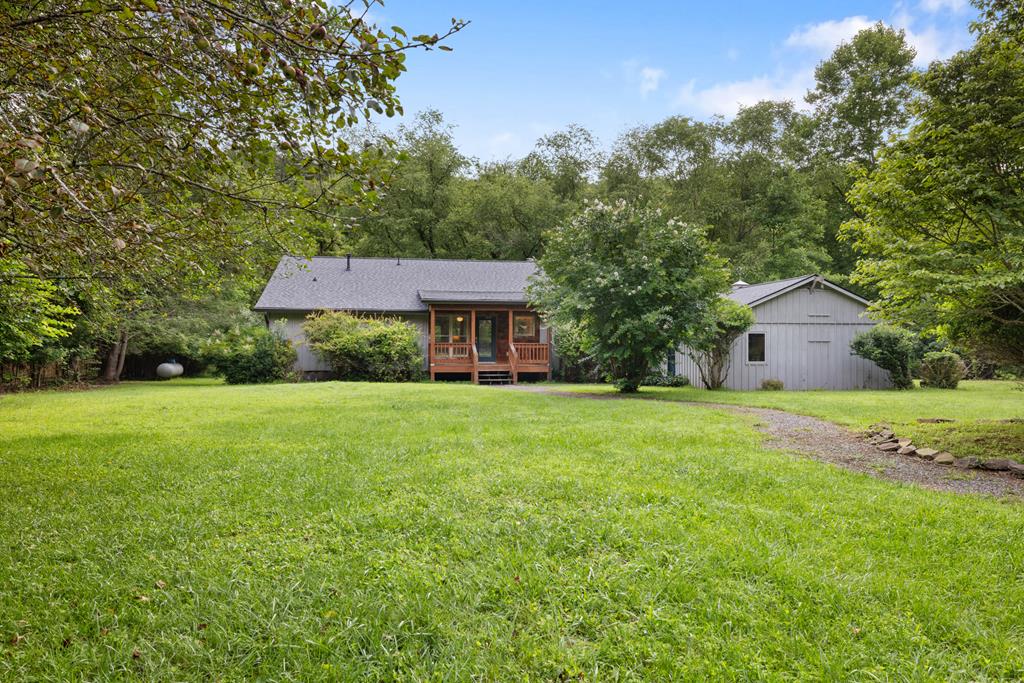 416793 Hayesville Residential