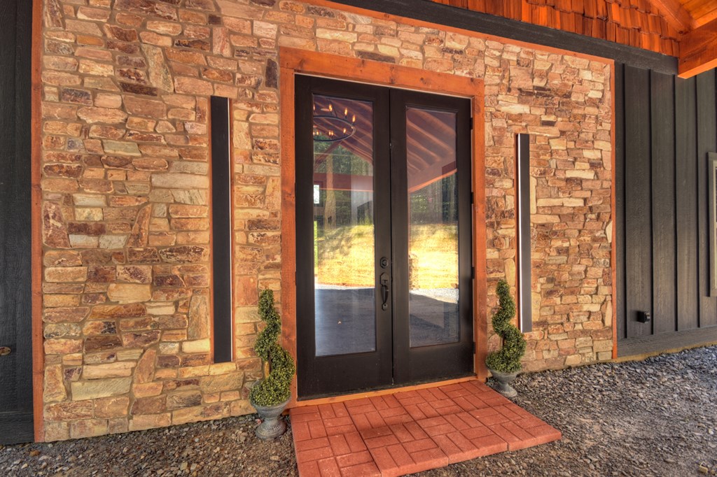 416798 Mineral Bluff Residential