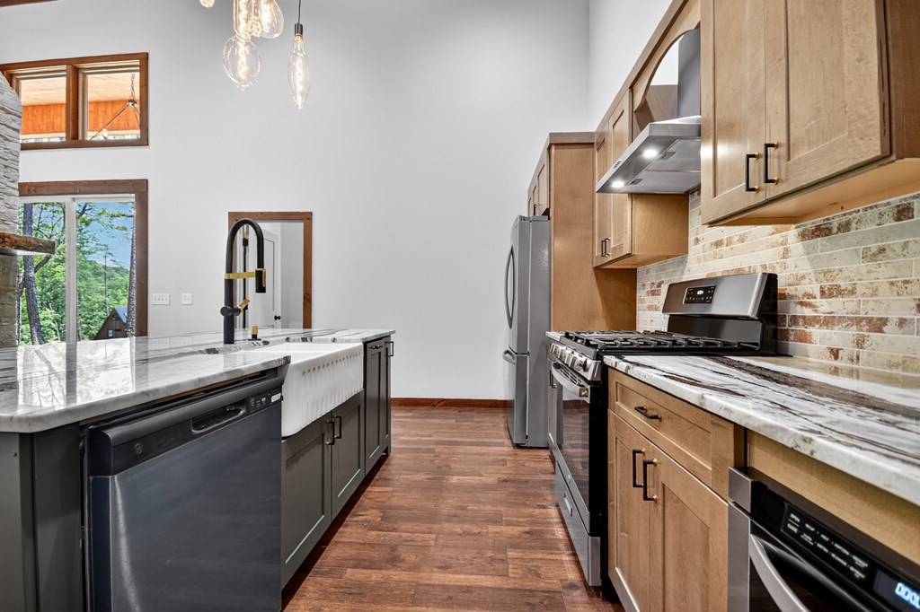 416798 Mineral Bluff Residential