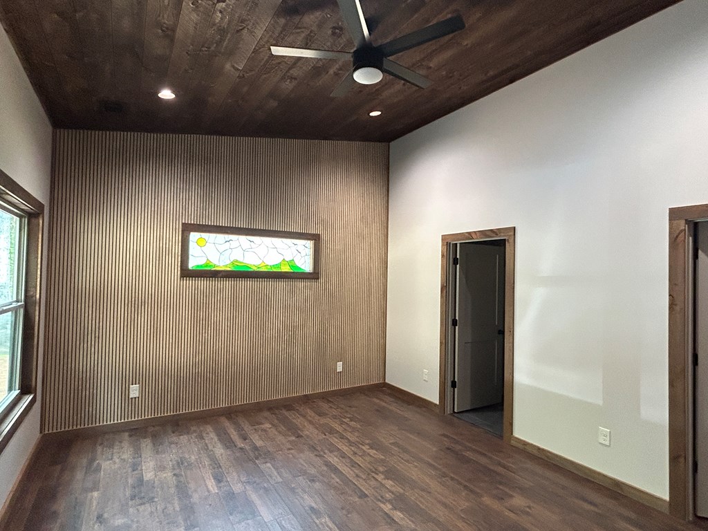 416798 Mineral Bluff Residential