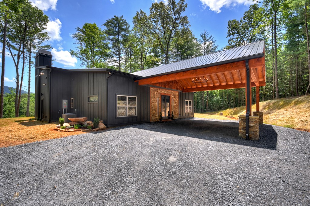 416798 Mineral Bluff Residential