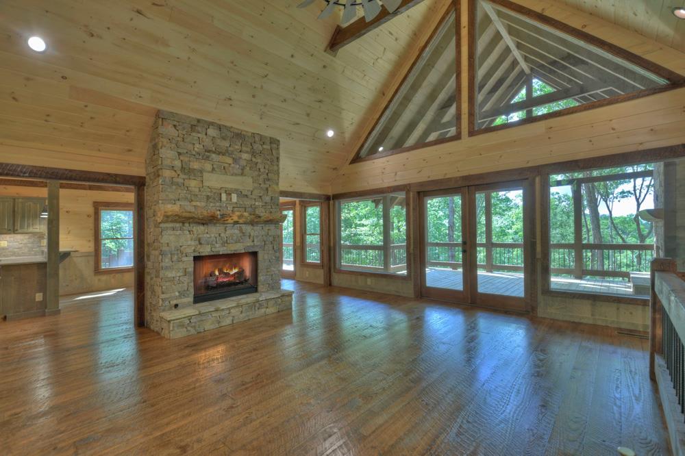 416799 Mineral Bluff Residential