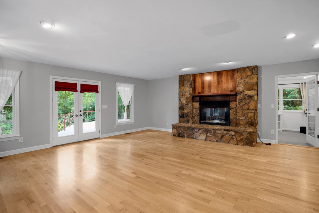 416802 Blairsville Residential