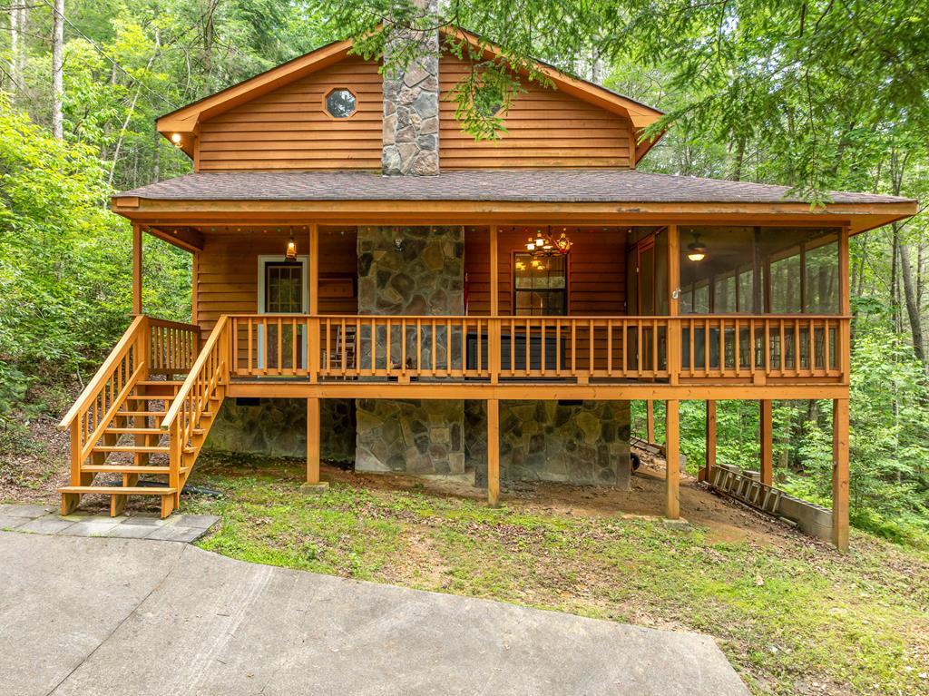 416807 Chatsworth Residential