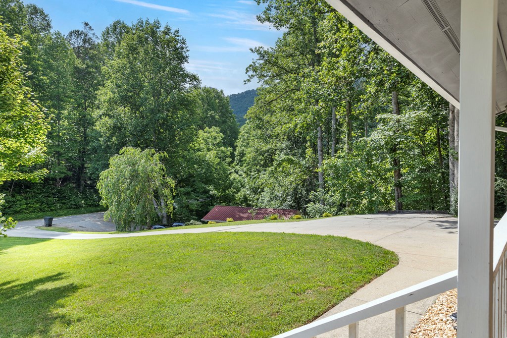 416812 Hayesville Residential