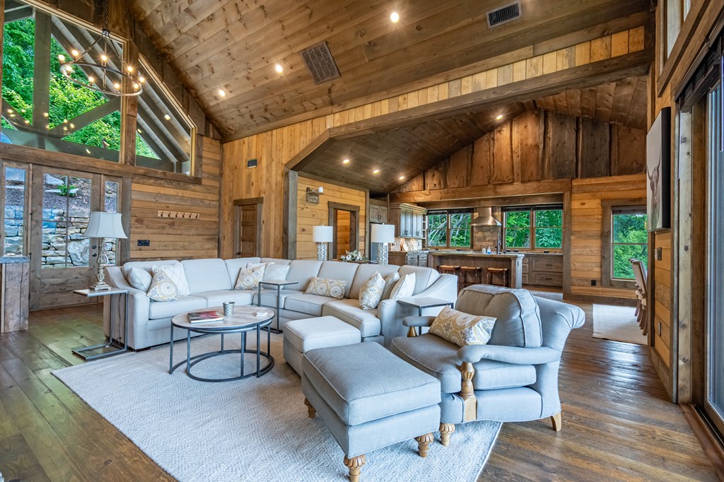 416815 Blue Ridge Residential