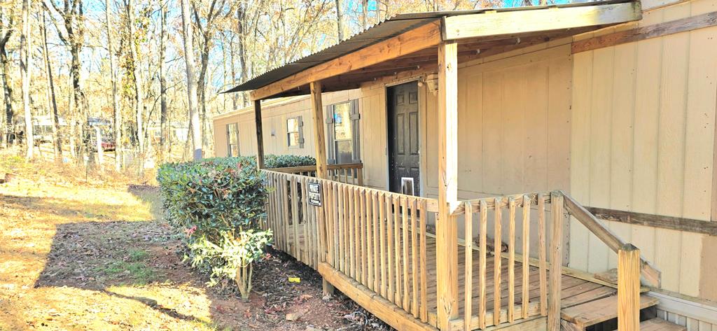 416817 Clarkesville 